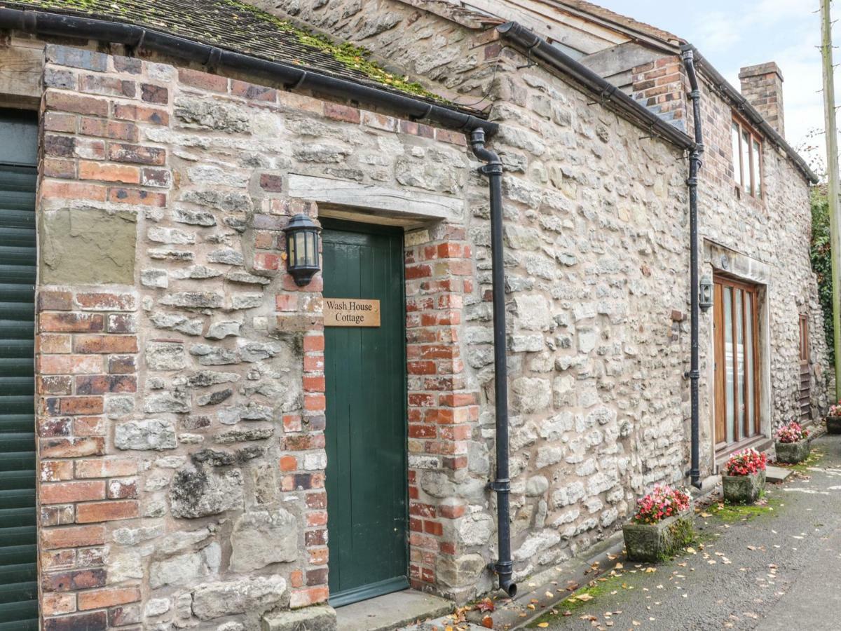 Wash House Cottage 머치웬록 외부 사진